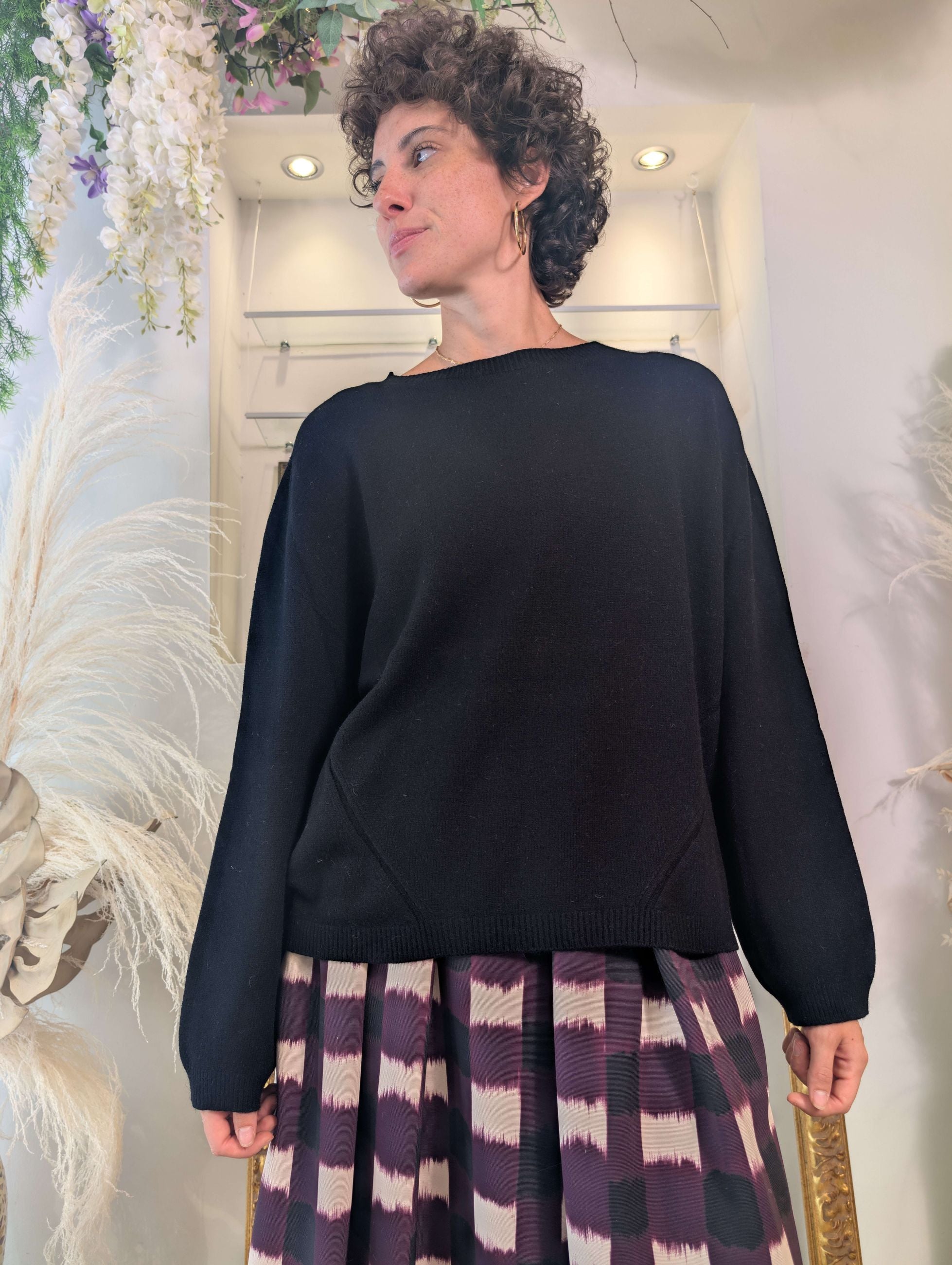 Maglia dalla linea ampia e fluida - .SOLO TRE