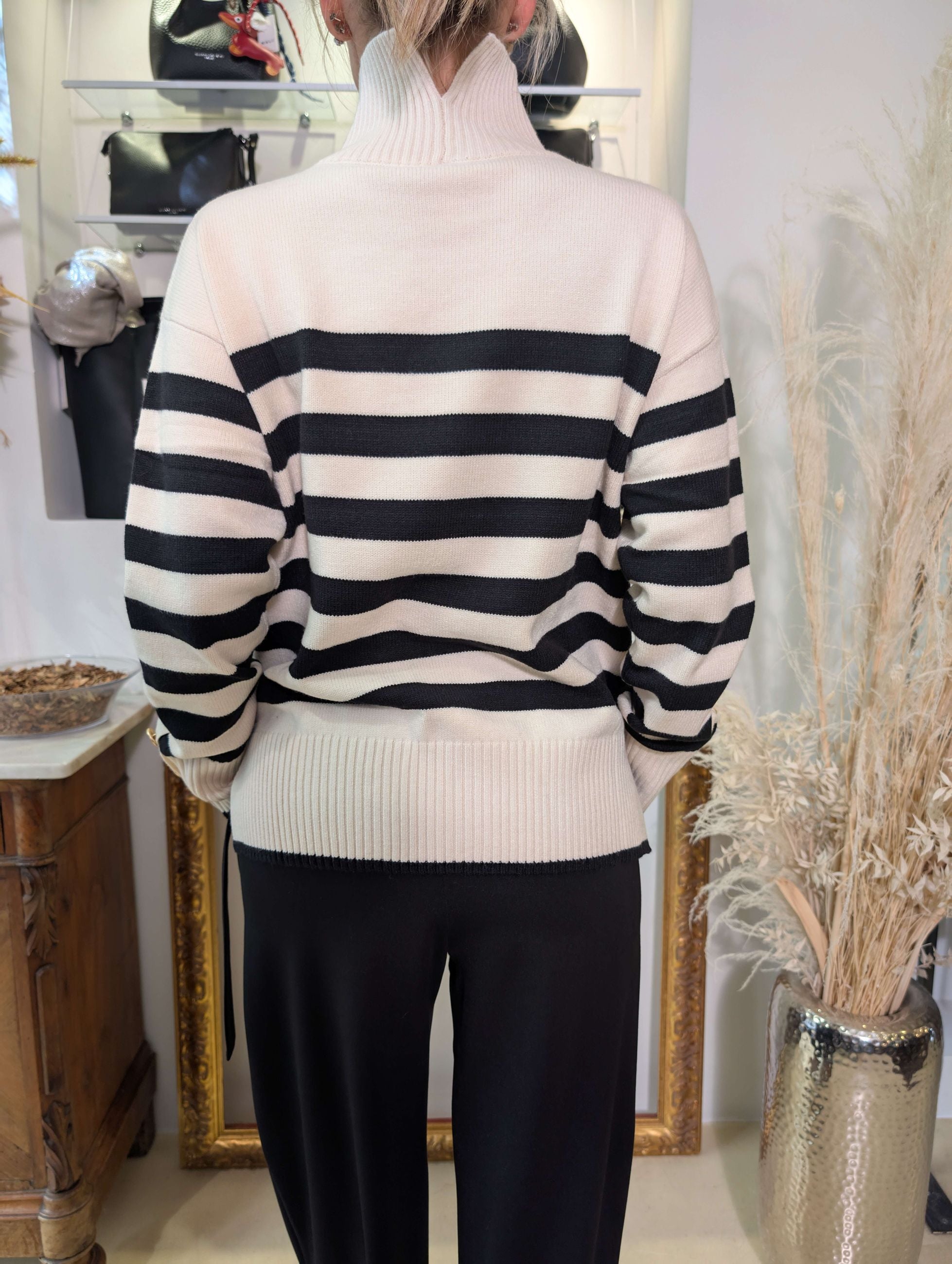 Maglia rigata con bottoni gioiello - SHE_FLORENCE_LAB