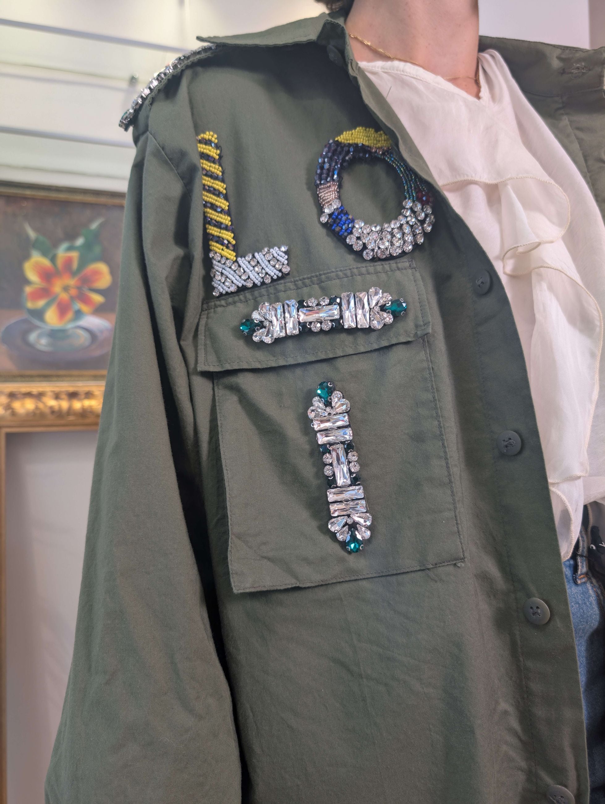 Sahariana militare customizzata con strass e canottiglie - TENSIONE IN