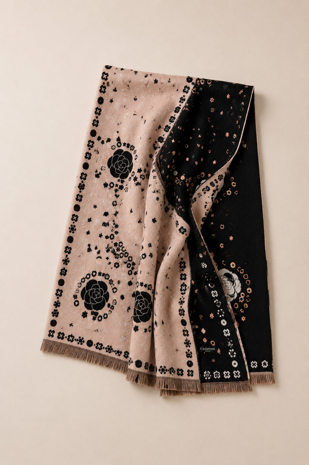 Maxi foulard con stampa floreale e geometrica - Sandro Ferrone