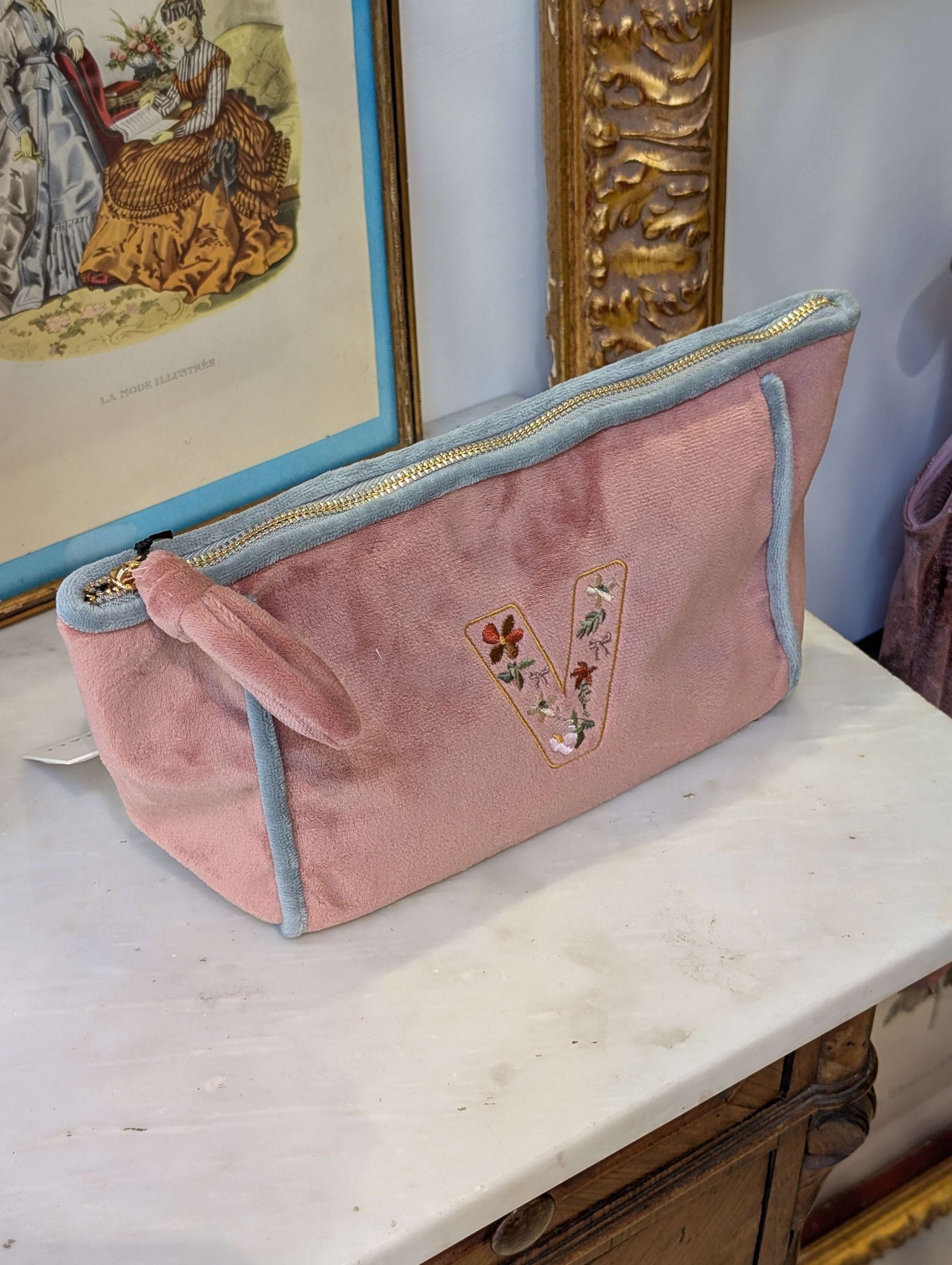 POUCH EMBROIDERY LETTERA V ROSA/GRIGIO - NALI'