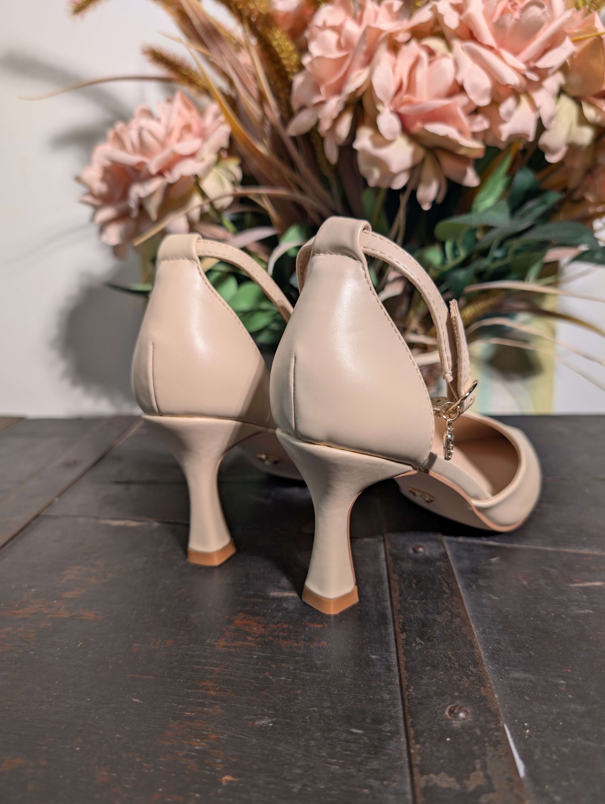 Décolleté in pelle con laccio alla caviglia - GOLD & GOLD