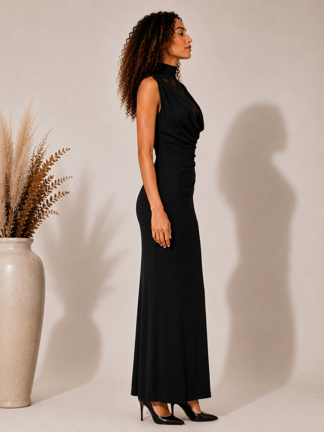 Abito lungo drappeggiato con inserto in pizzo - SHE_FLORENCE_LAB