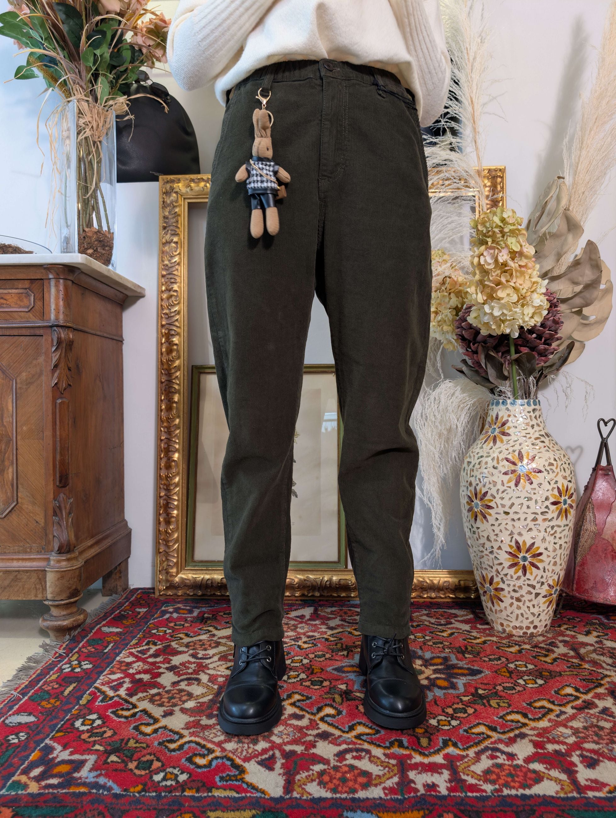 Panta chino in velluto con charm - PLEASE