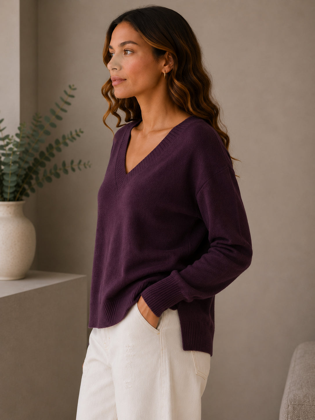 Maglia scollo a V in viscosa-angora - .SOLO TRE