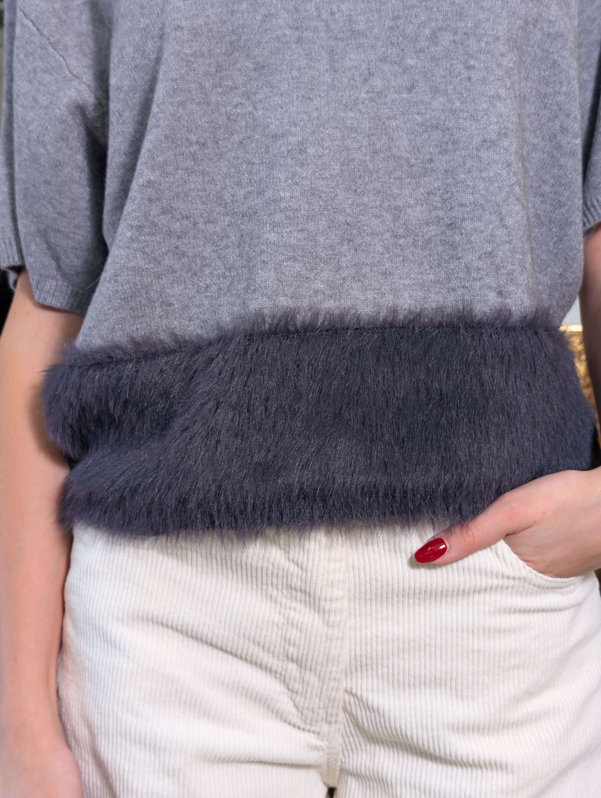 Maglia manica corta con fondo effetto pelliccia - SHE_FLORENCE_LAB