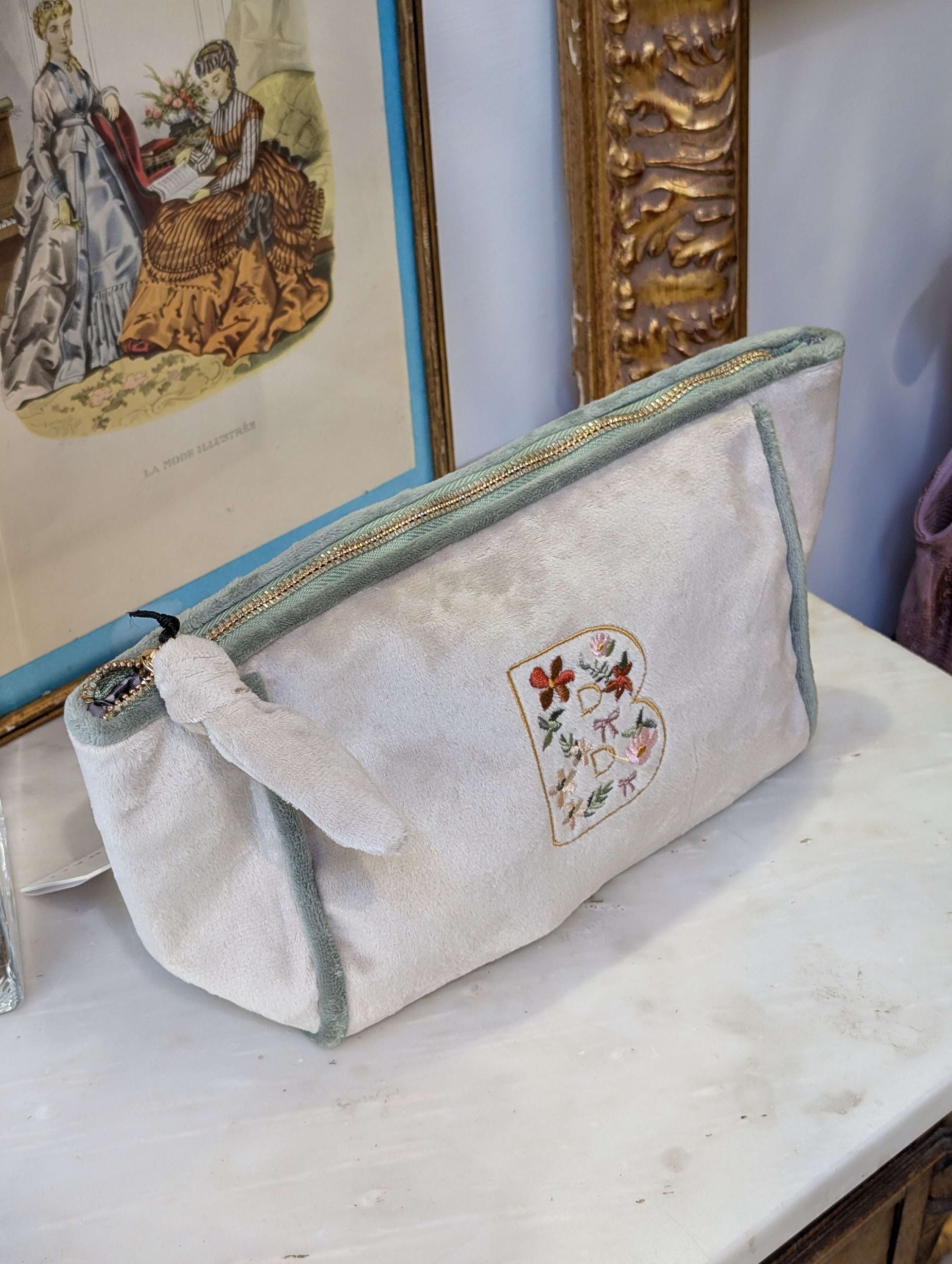 POUCH EMBROIDERY LETTERA B GRIGIO/VERDE - NALI'
