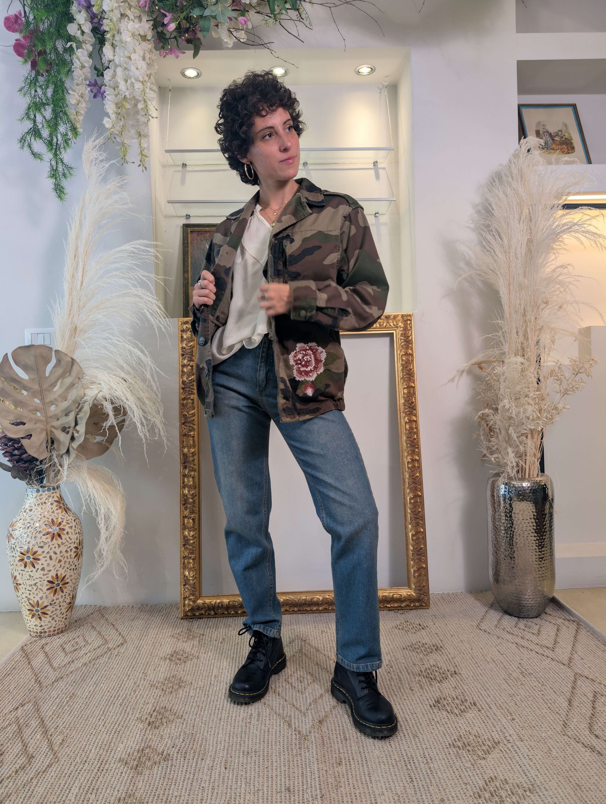 Sahariana camouflage vintage con ricami e strass - TENSIONE IN