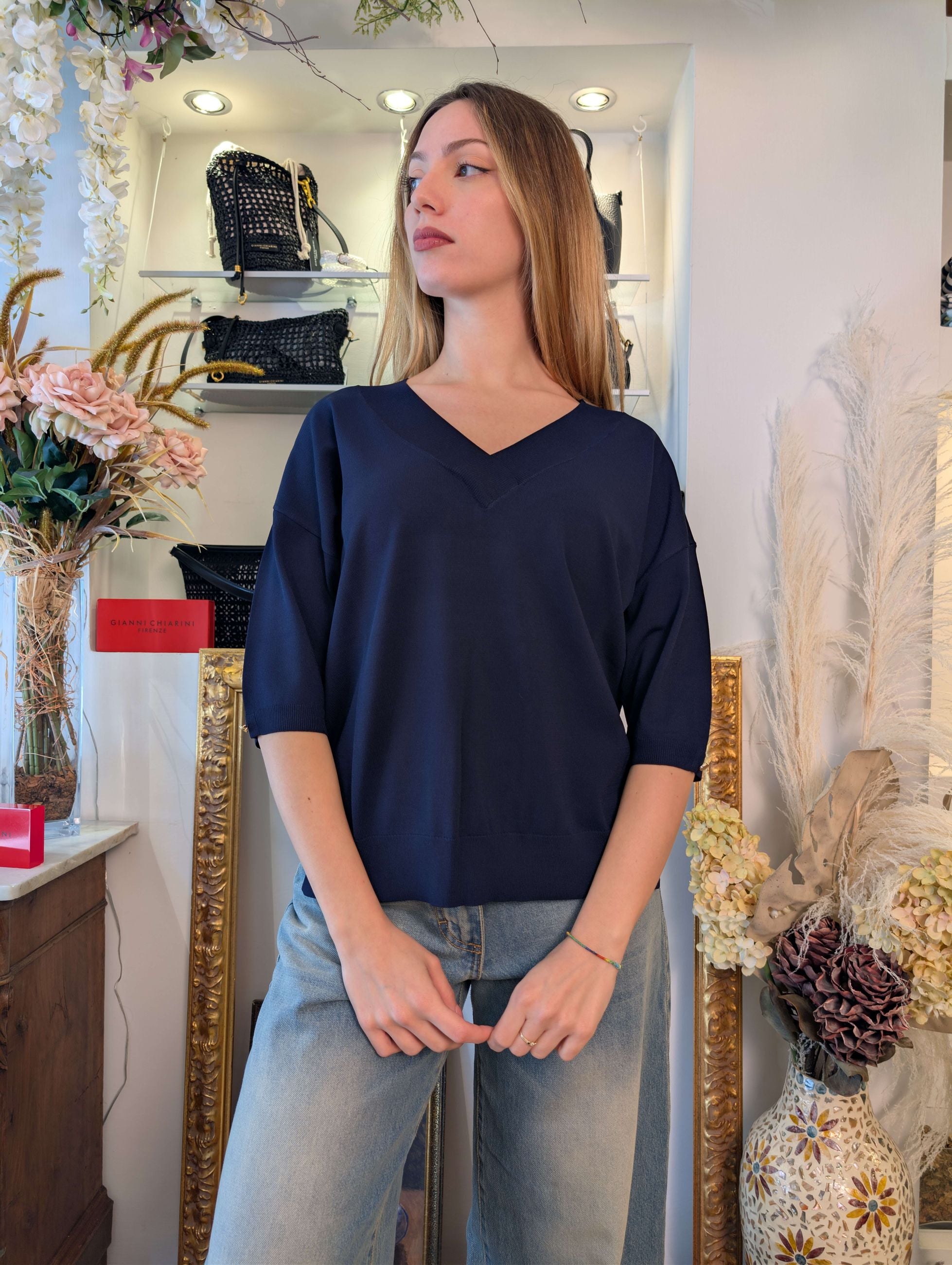 Maglia Scollo V Manica Corta – She_Florence_Lab - SHE_FLORENCE_LAB