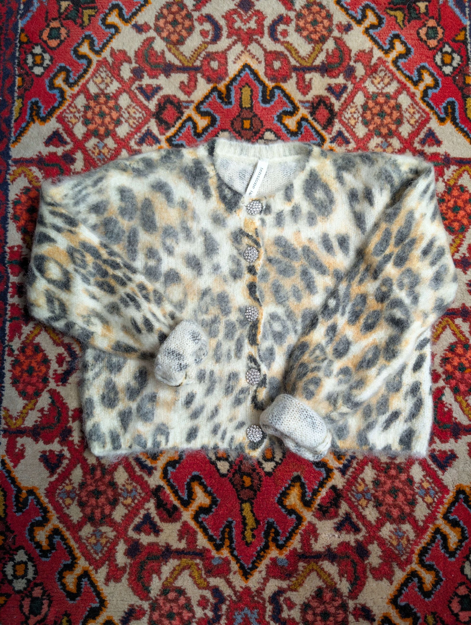 Cardigan macula bottoni gioiello - TENSIONE IN