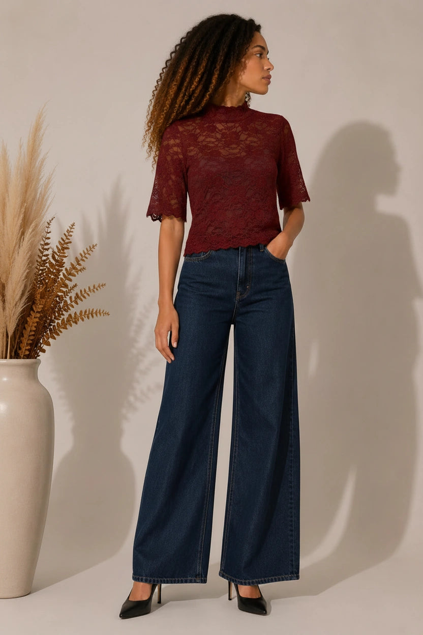 Maglia in pizzo con collo alto e bordi smerlati - SHE_FLORENCE_LAB