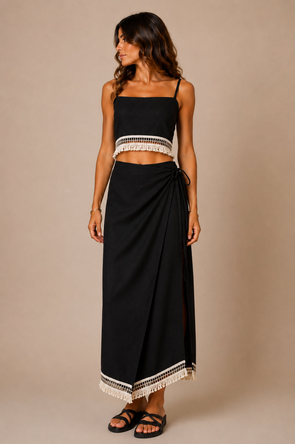 Top in lino con nappine - SHE_FLORENCE_LAB