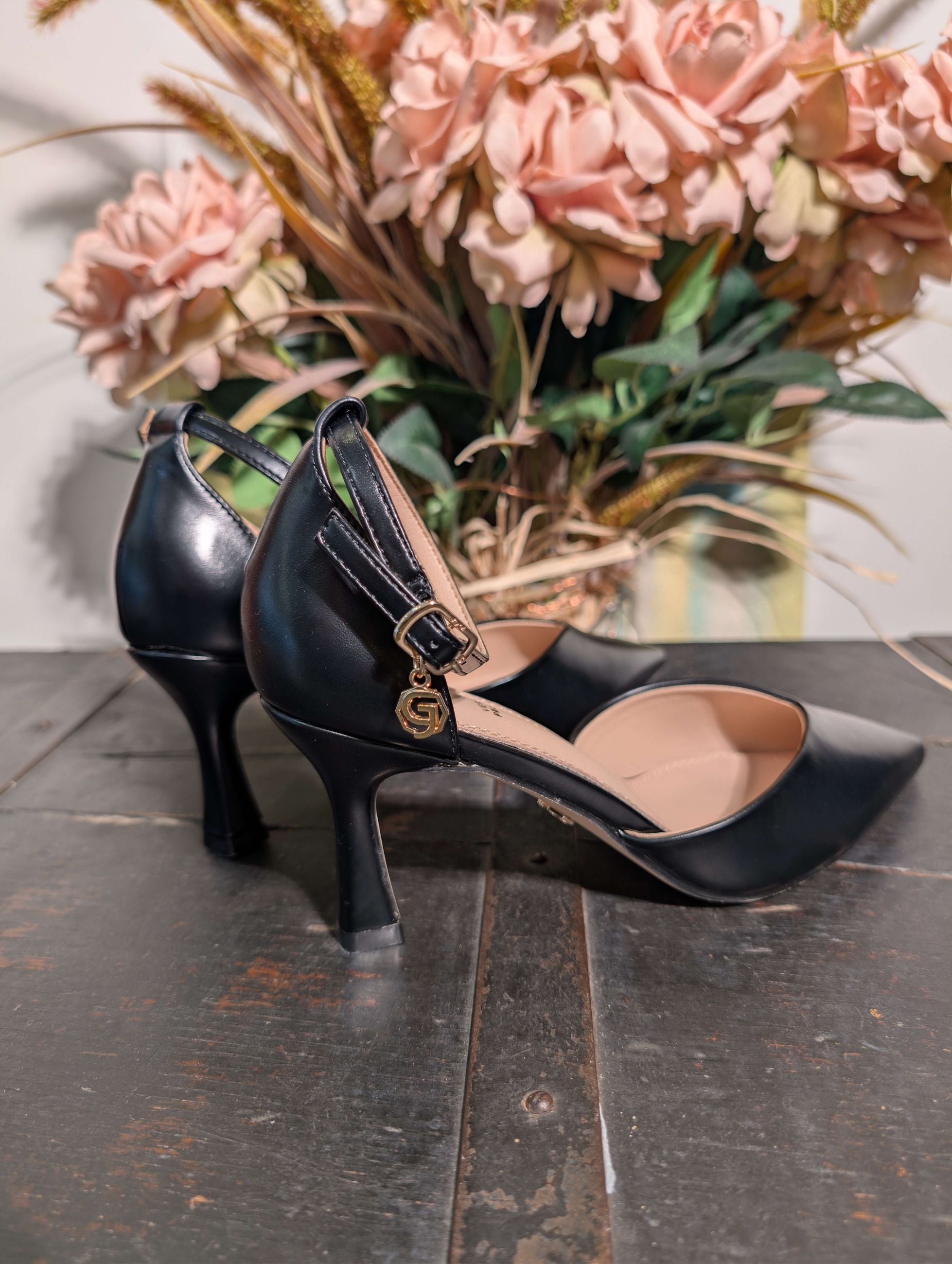 Décolleté in pelle con laccio alla caviglia - GOLD & GOLD