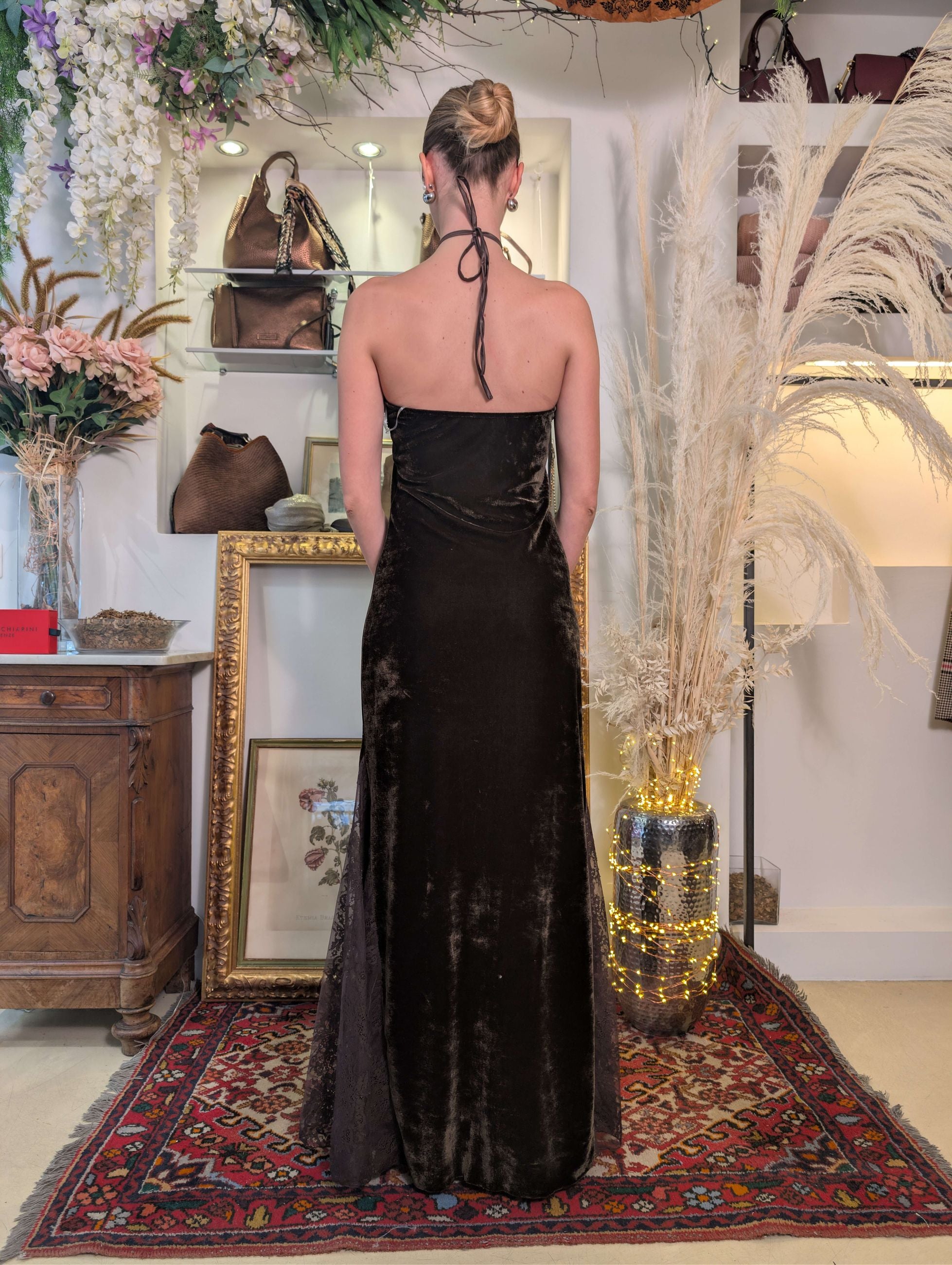 Maxi dress in velluto brown con inserti in pizzo tonale - HAVE ONE