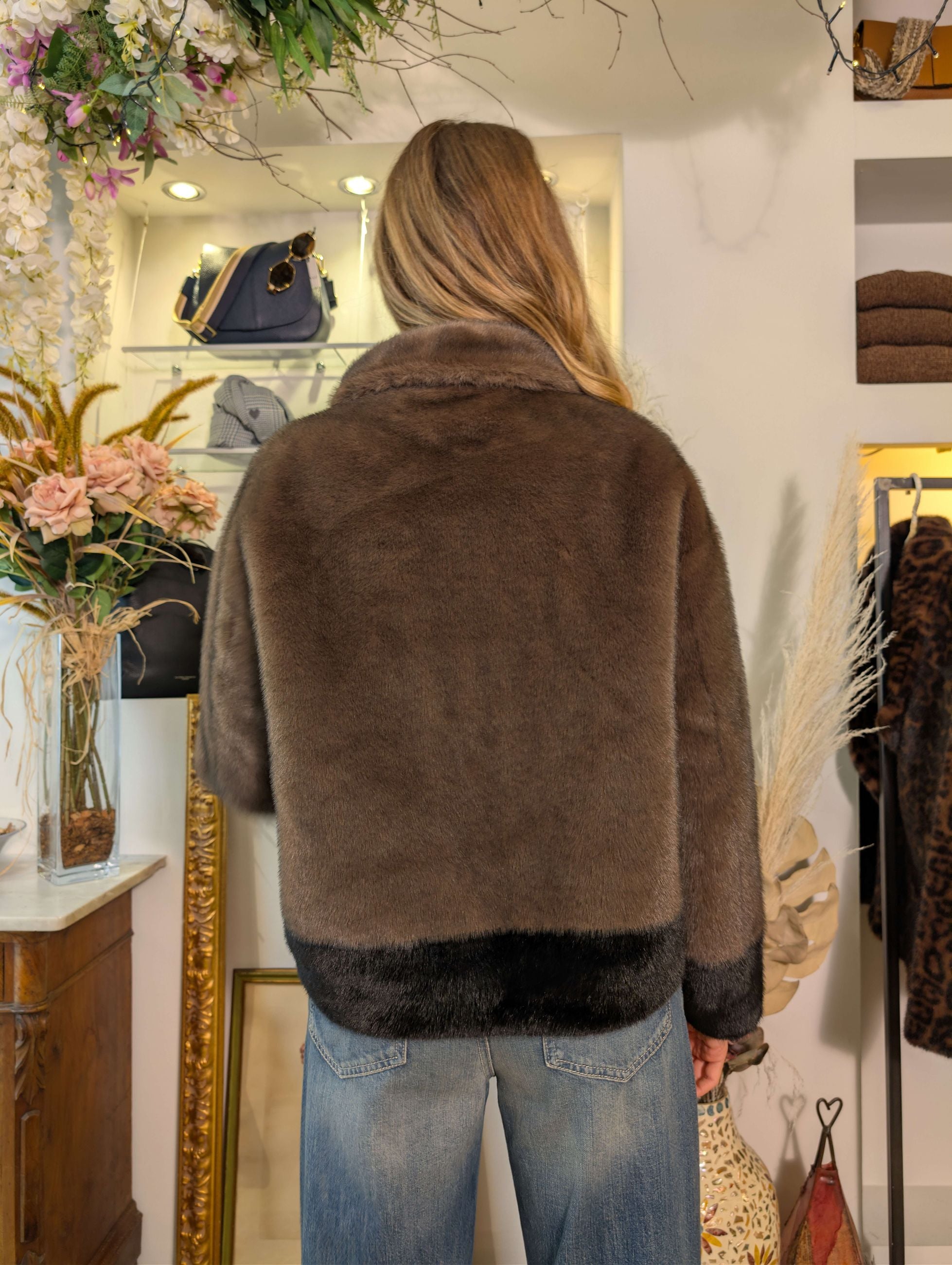 Giubbotto in faux fur effetto visone con profili neri - Sandro Ferrone
