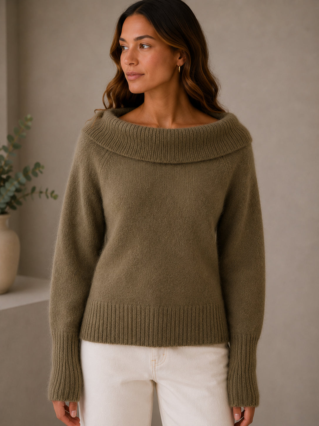 Maglia in angora collo ad anello - .SOLO TRE