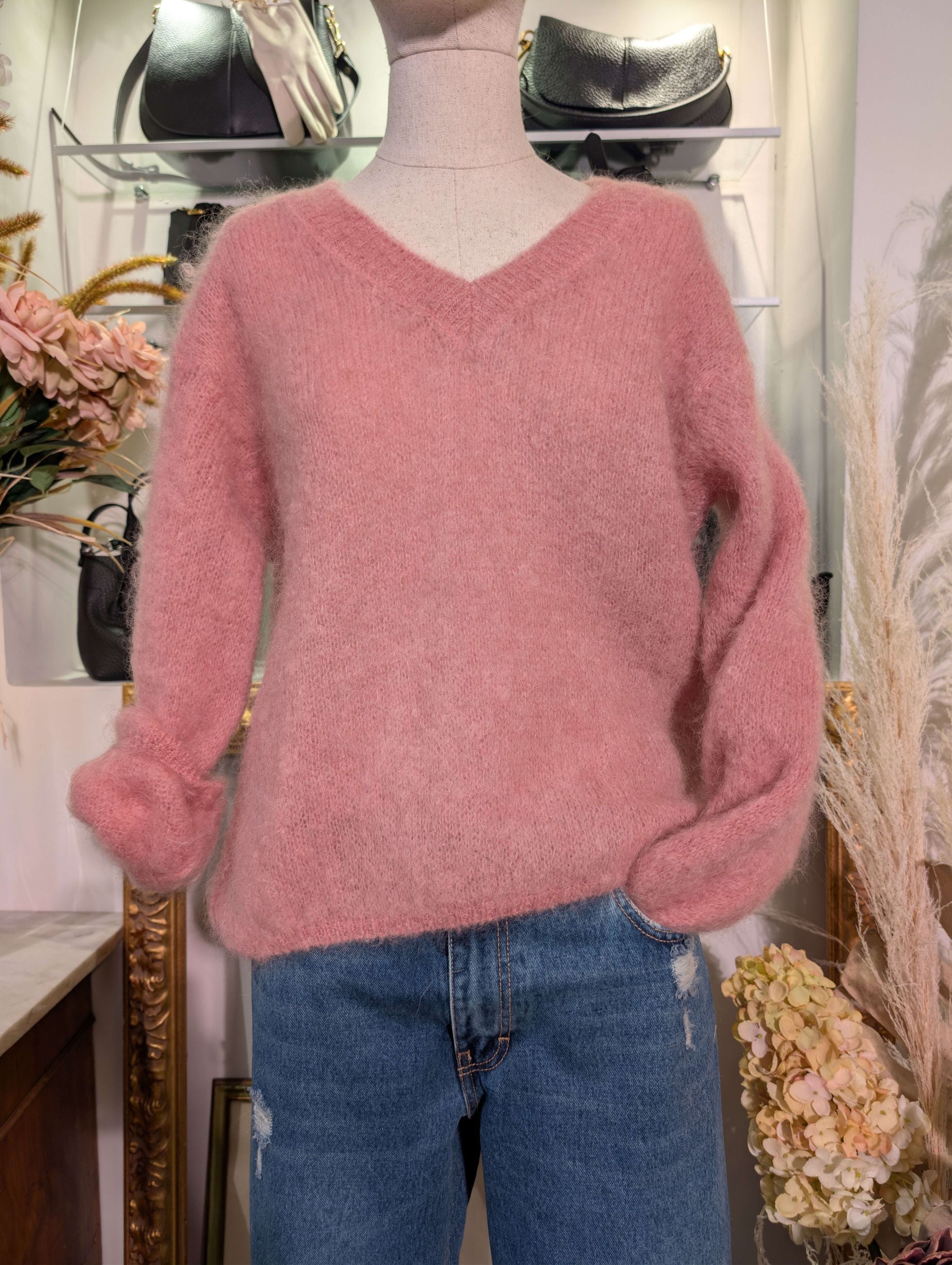 Scollo a V in kid mohair - HAVE ONE