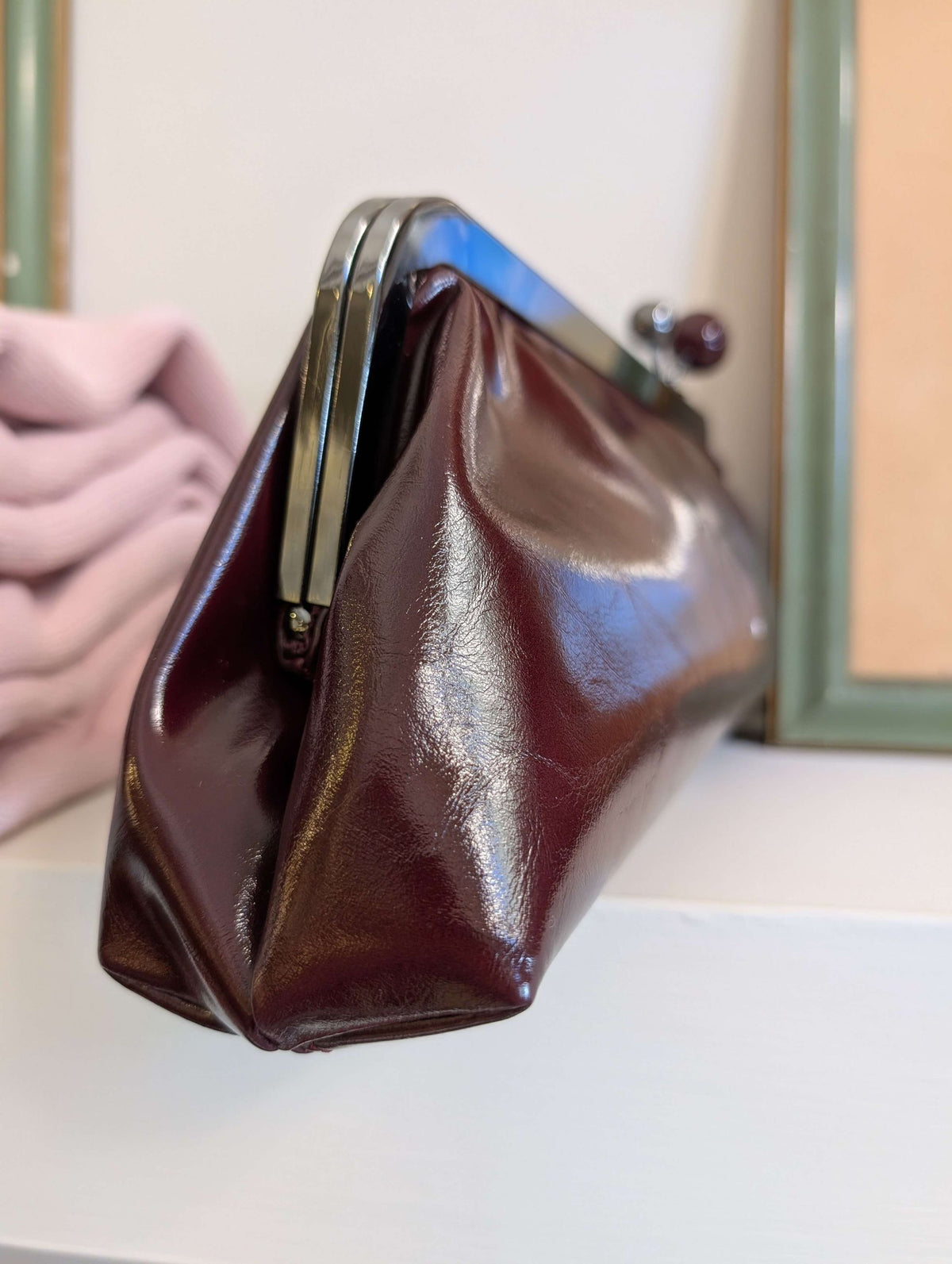 CLUTCH ZENDAYA CON CATENA BORDEAUX - NALI'