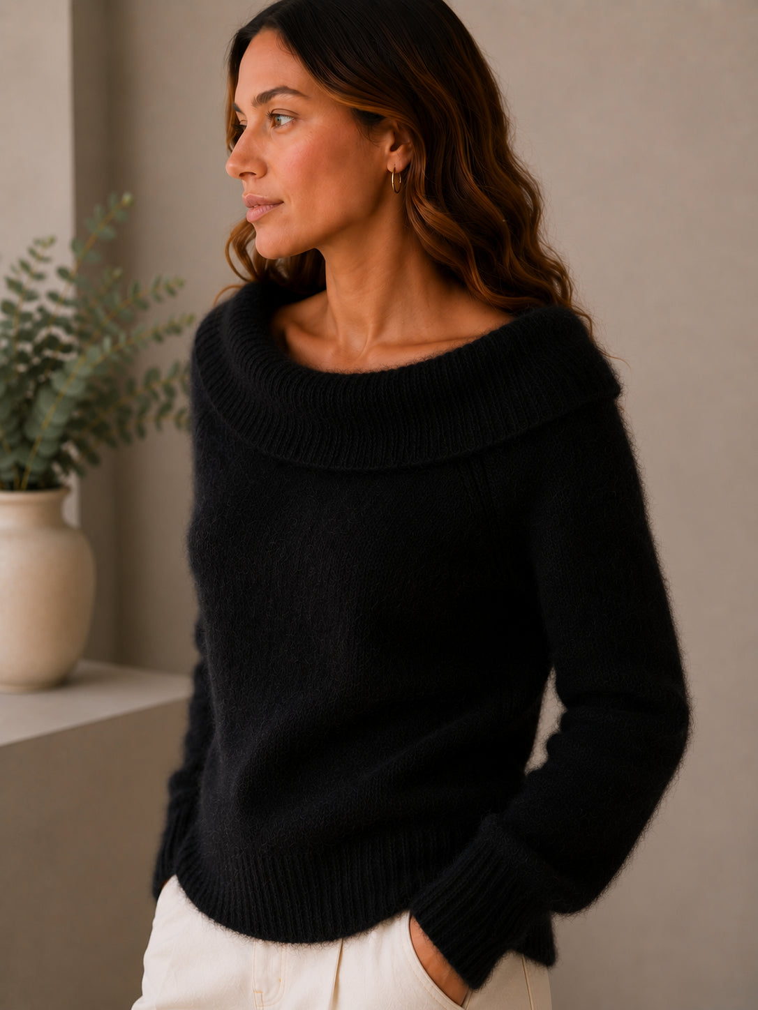 Maglia in angora collo ad anello - .SOLO TRE