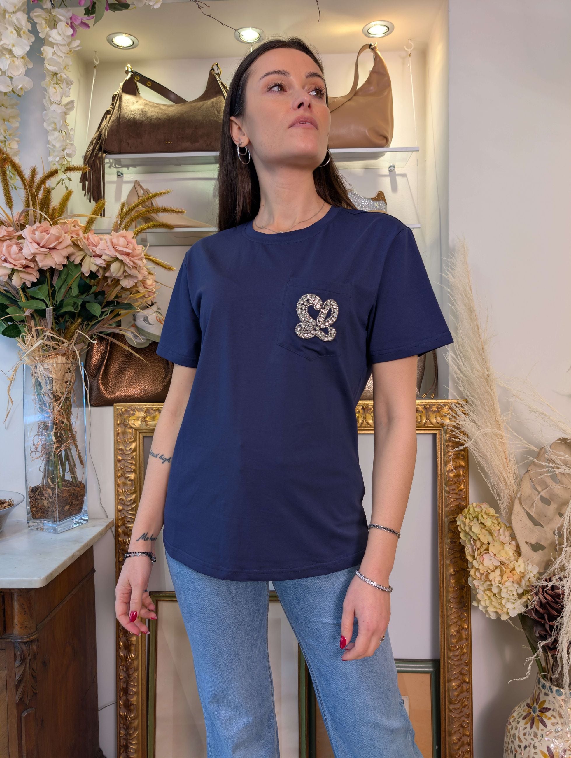 T-shirt girocollo con taschino ricamato - Sandro Ferrone