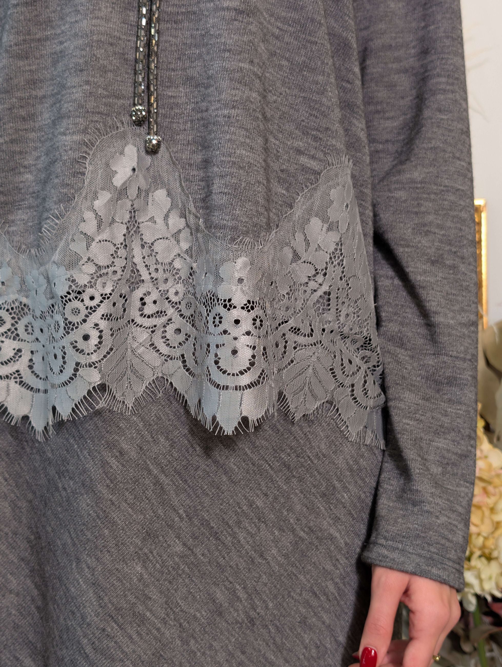 Casacca in maglina grigia con pizzo - TENSIONE IN