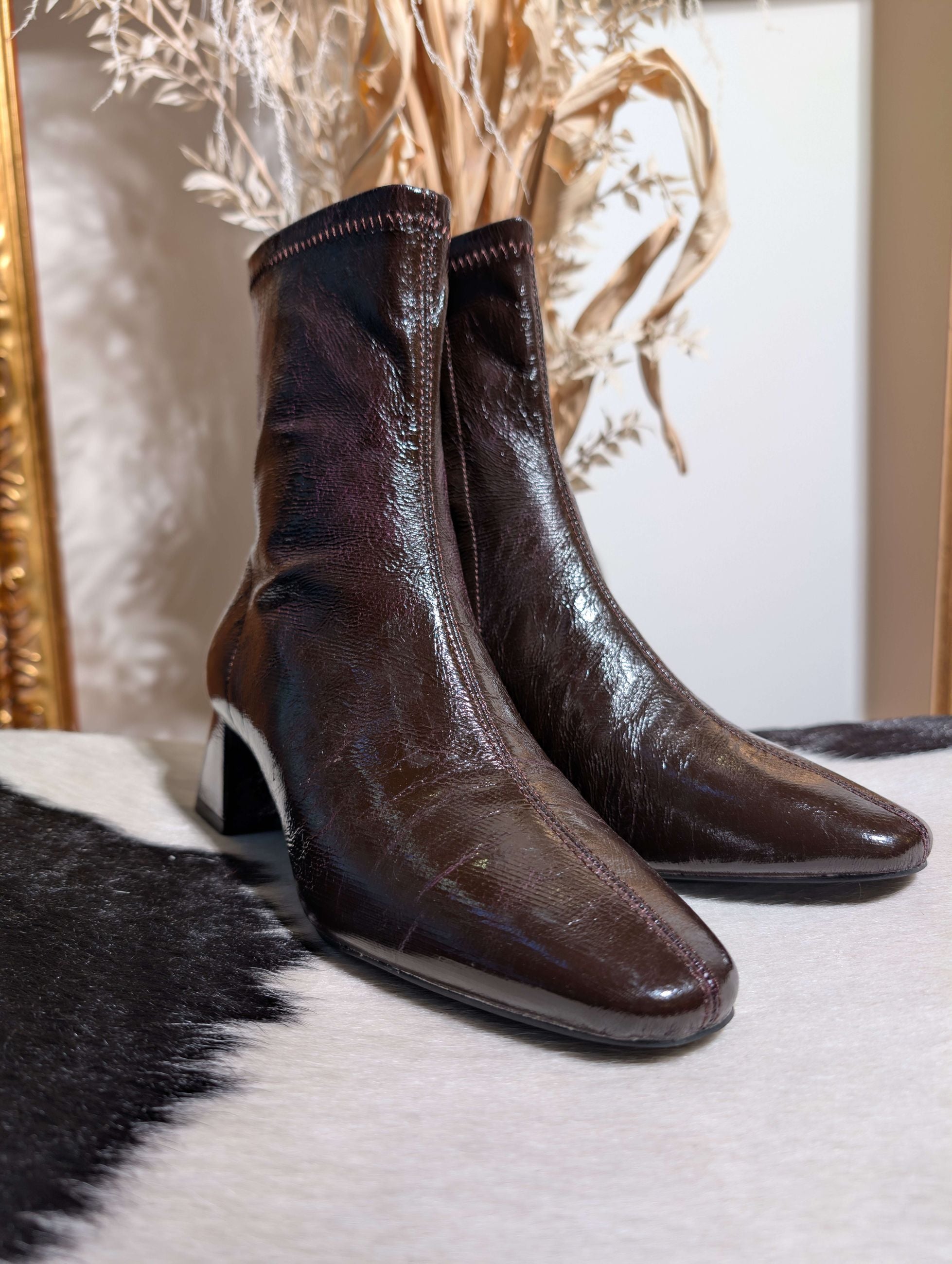 Stivaletto in vernice  marrone - GOLD & GOLD