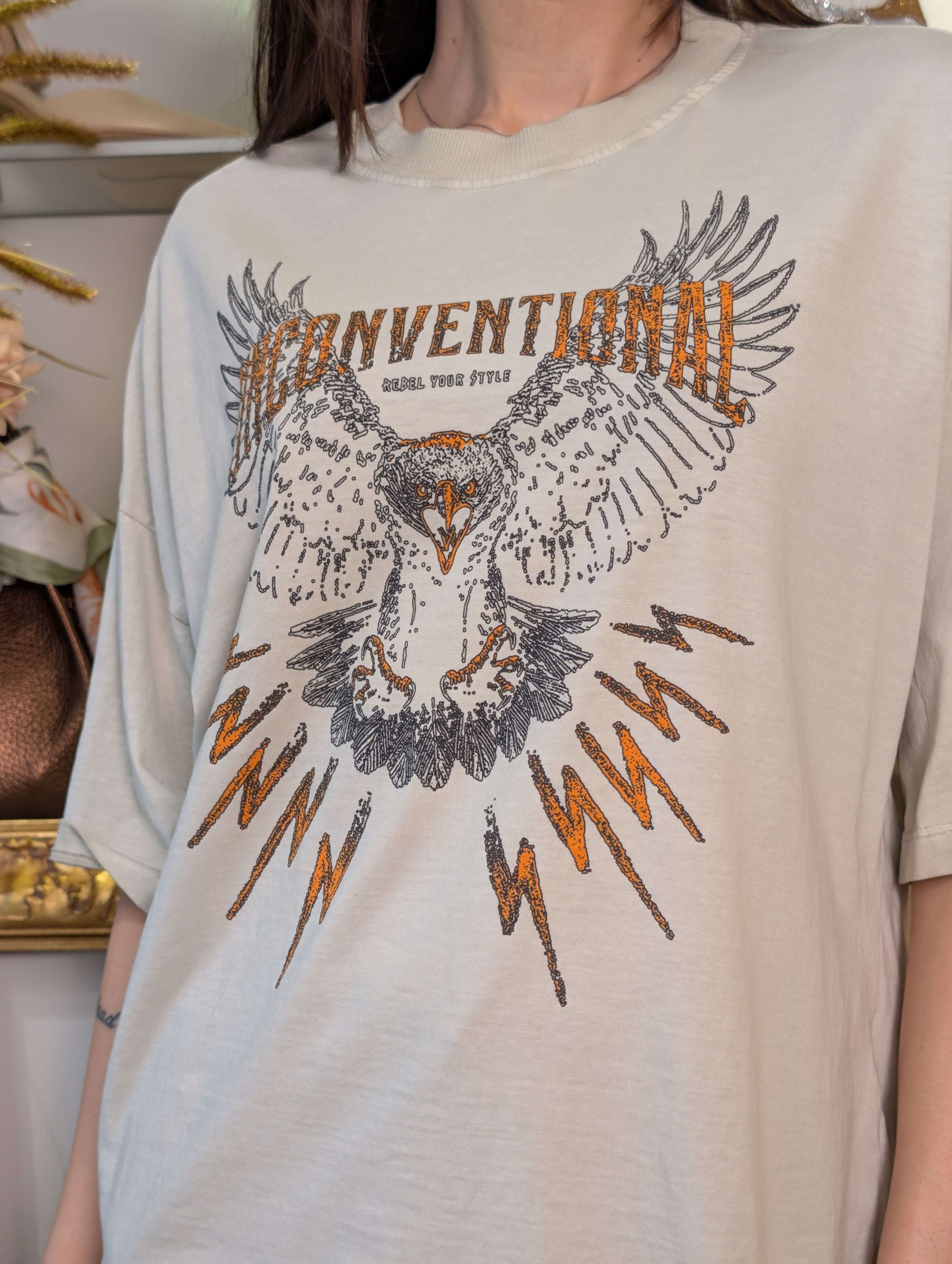 T-shirt stampa "Unconventional" - HAVE ONE