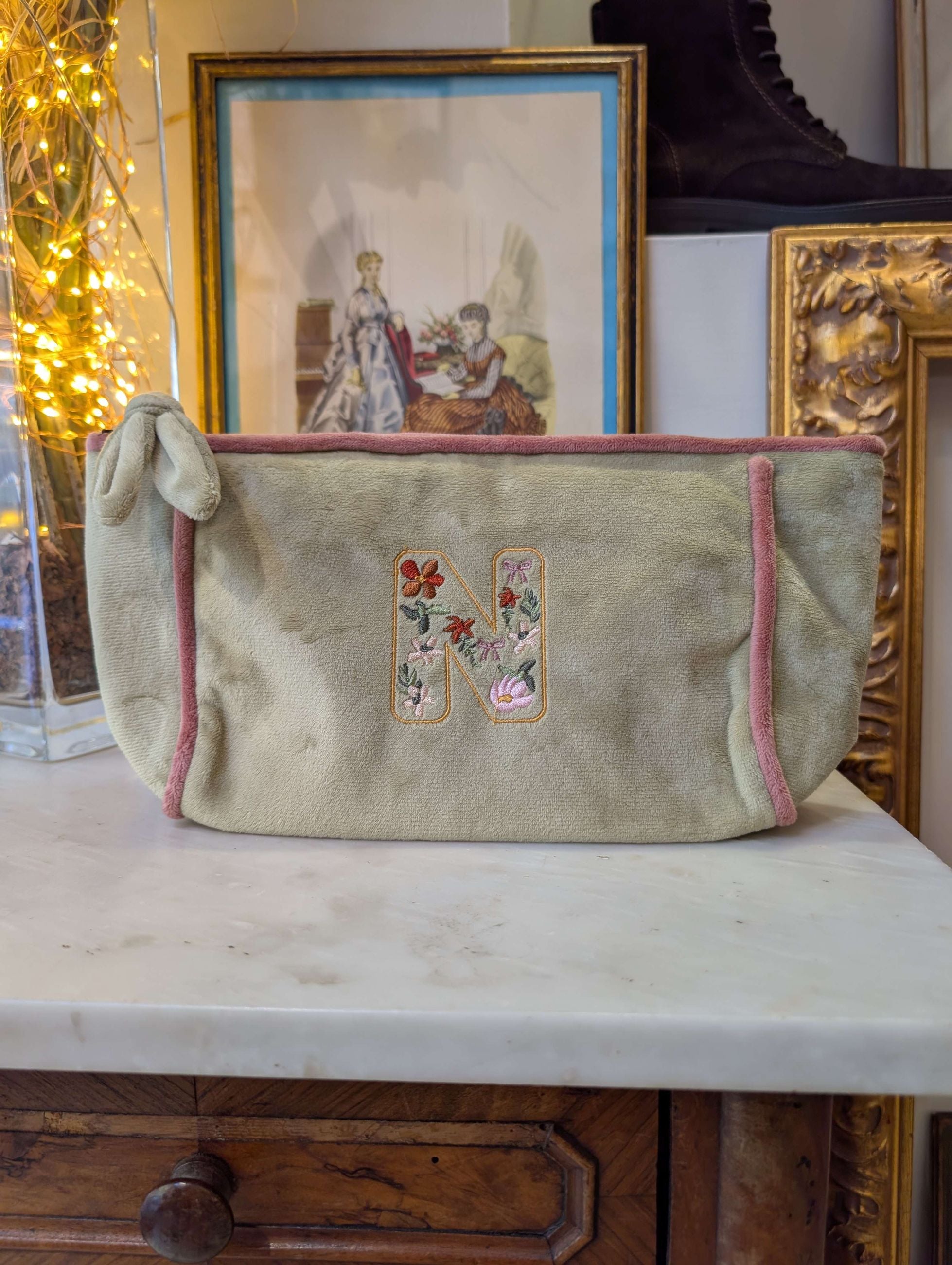 POUCH EMBROIDERY LETTERA N VERDE/ROSA - NALI'