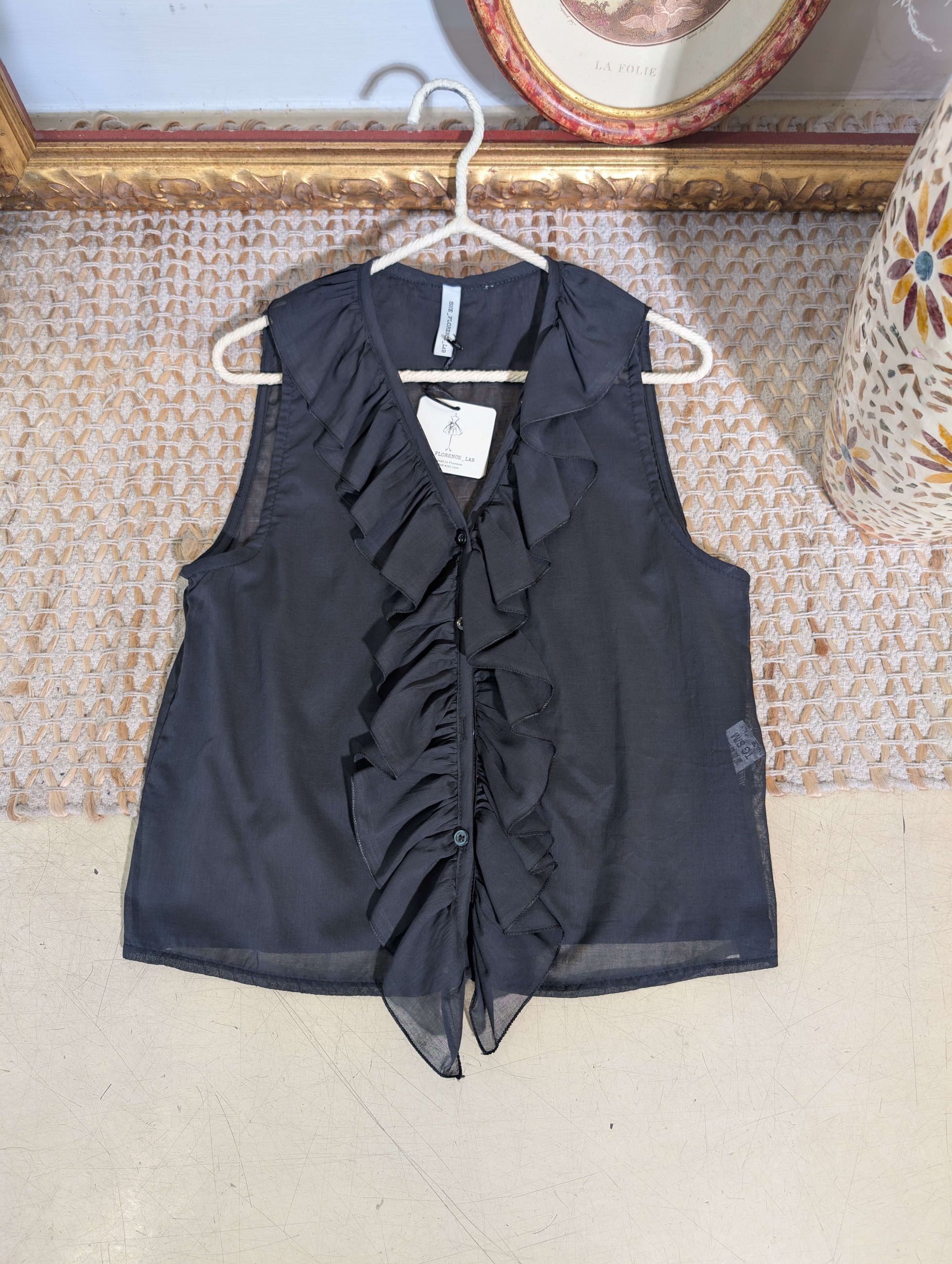 "Top smanicato con rouche in voile di cotone" - SHE_FLORENCE_LAB