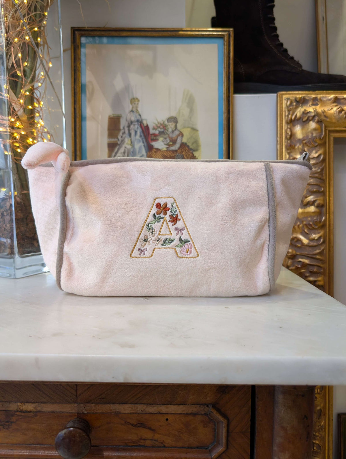 POUCH EMBROIDERY LETTERA A CIPRIA/TORTORA - NALI'