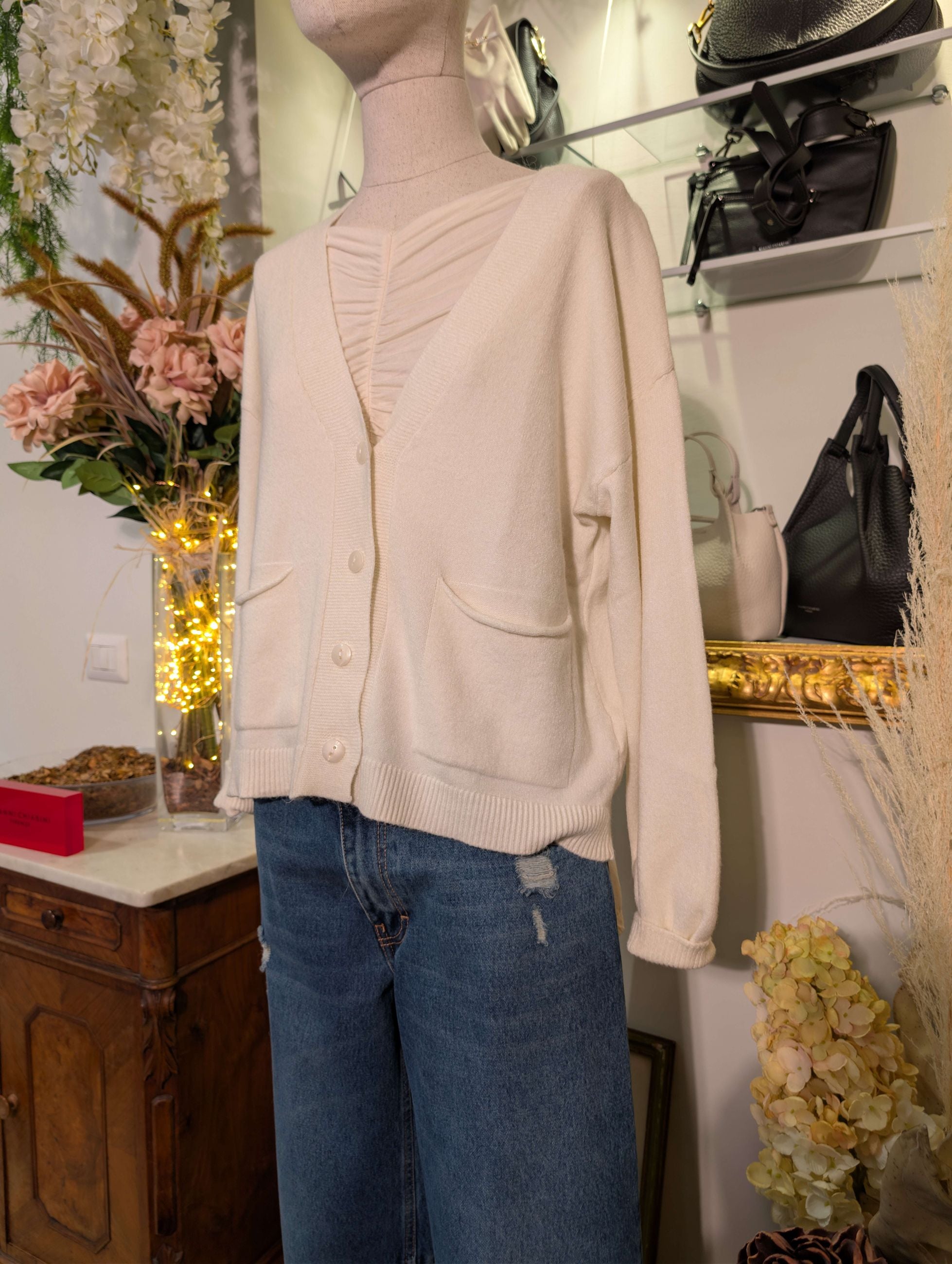 CARDIGAN SCOLLO V TASCHE - HAVE ONE