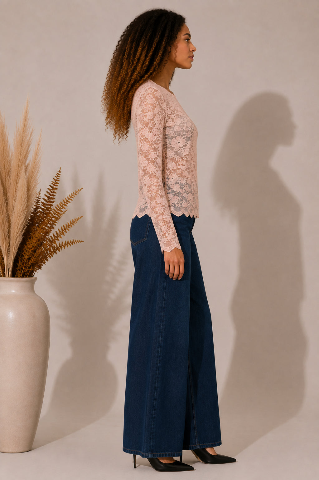 Maglia in pizzo floreale con bordi smerlati - SHE_FLORENCE_LAB