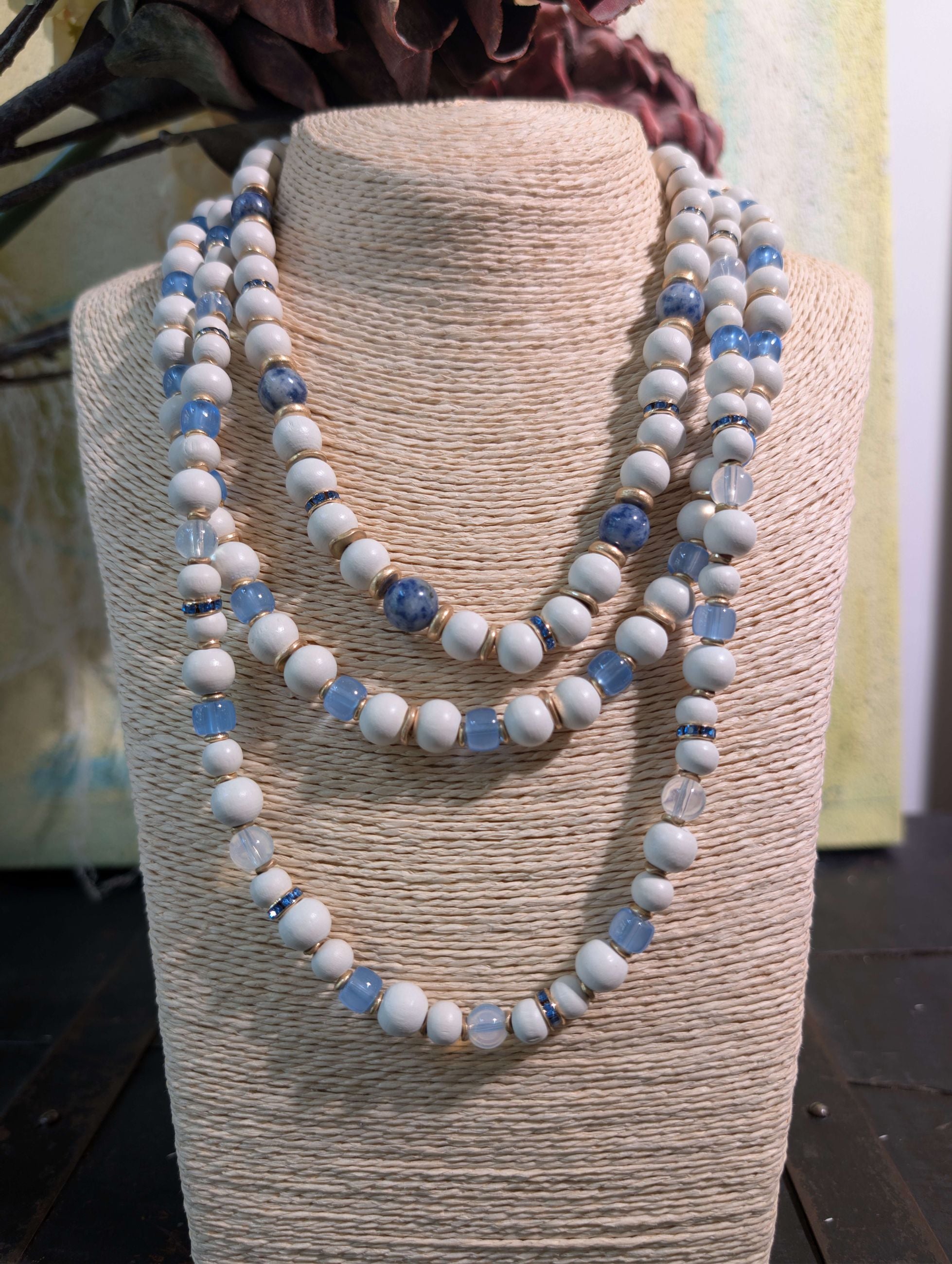 COLLANA MULTIFILO LEGNO E PIETRE BIANCO BLU - NALI'