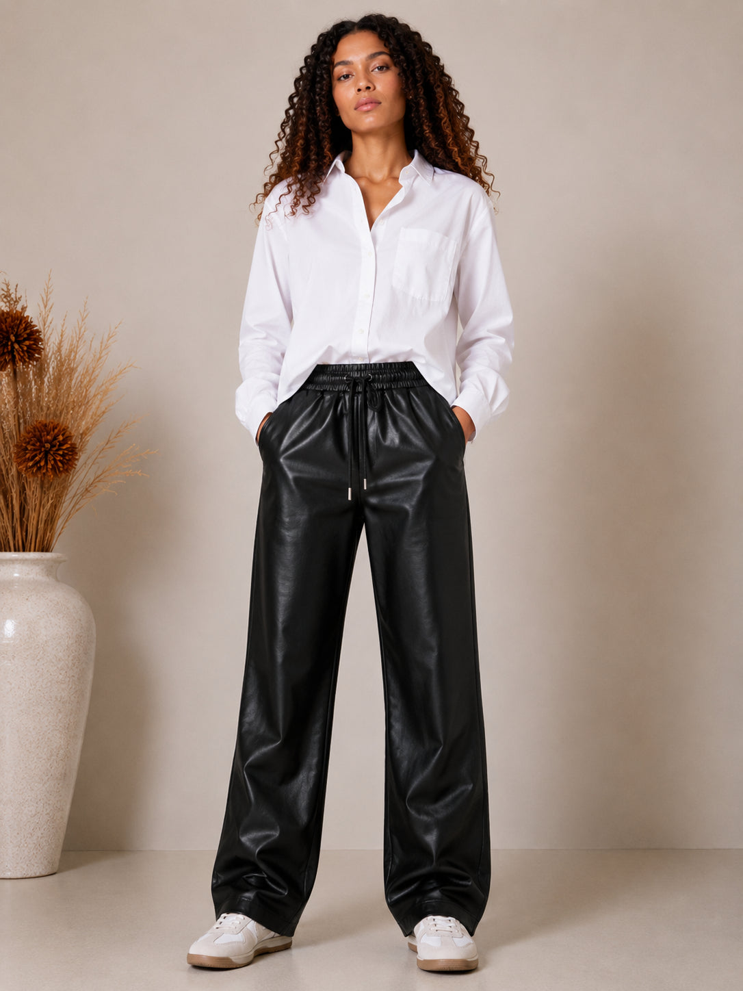 Pantaloni jogger in ecopelle - SHE_FLORENCE_LAB